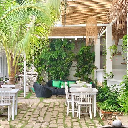 A L Y S S A Seaside Muine Hotell Mui Ne Exteriör bild