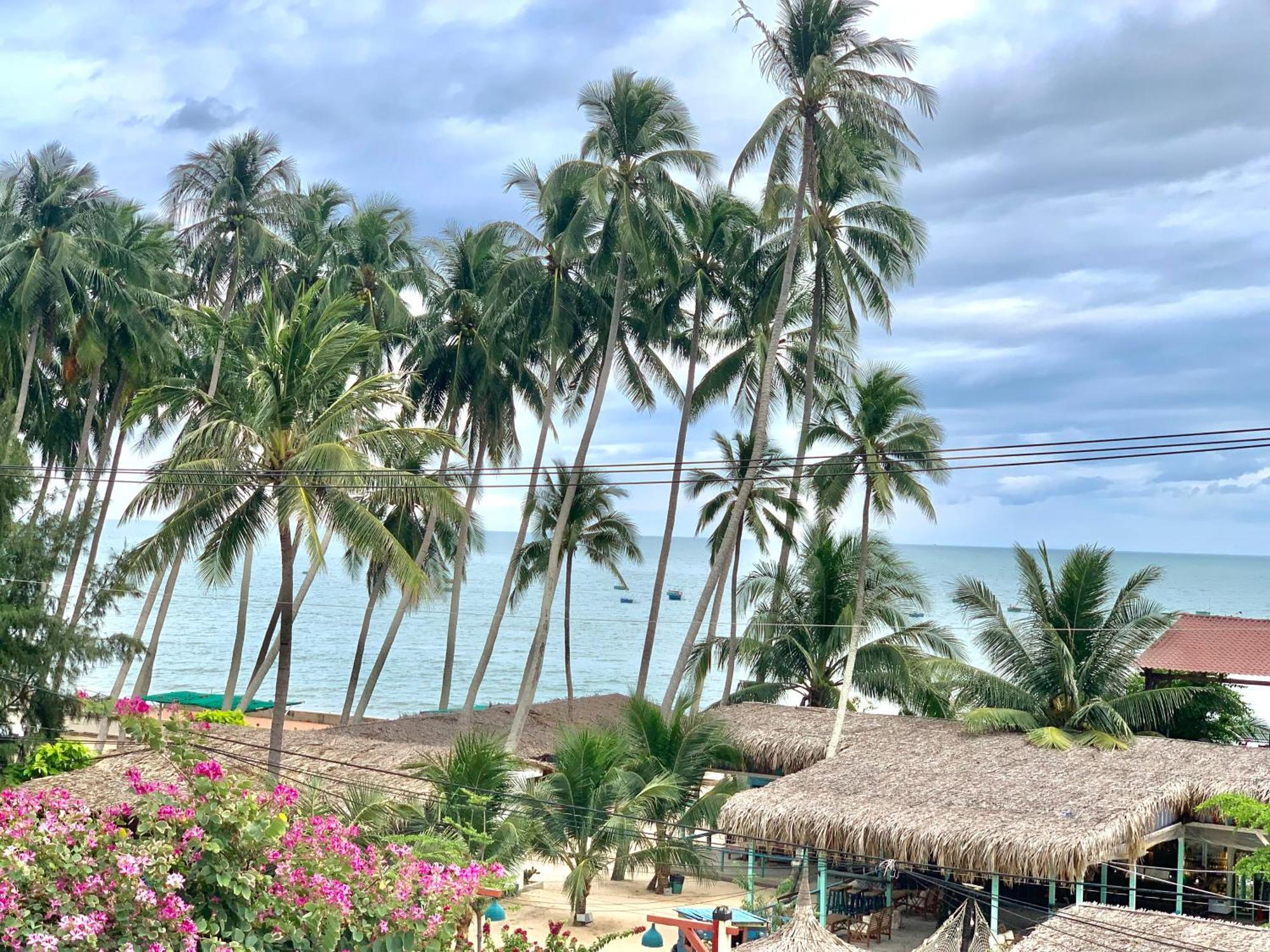 A L Y S S A Seaside Muine Hotell Mui Ne Exteriör bild